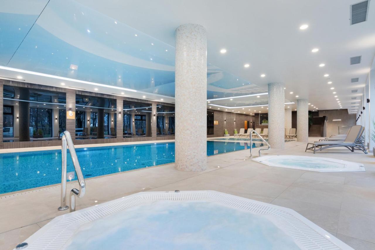 Luxurious Apartment Nadmorskie Tarasy Kolobrzeg By Renters Prestige Kołobrzeg Exterior foto